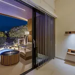 Aparthotel The 