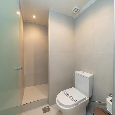 Aparthotel The 