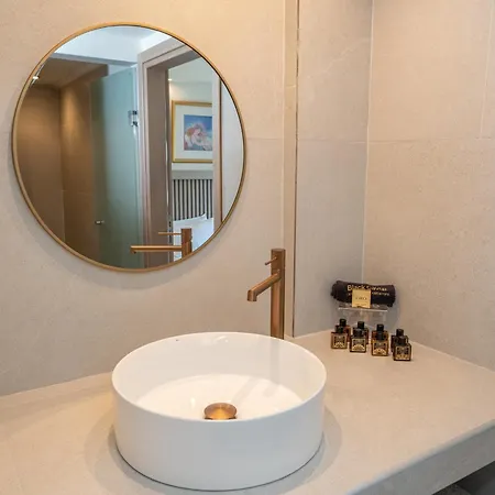 Aparthotel The 