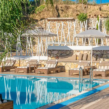 Aparthotel The 